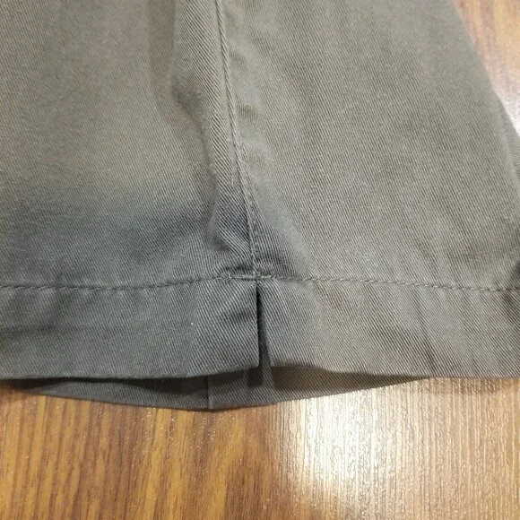 Ladies' L.L. Bean Cropped Chinos, Size 12 R, EUC - Picture 3 of 8